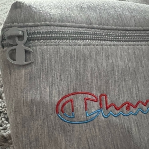 𝅺CHAMPION Light Grey Embroidered Belt Bag, VGUC - Picture 2 of 4